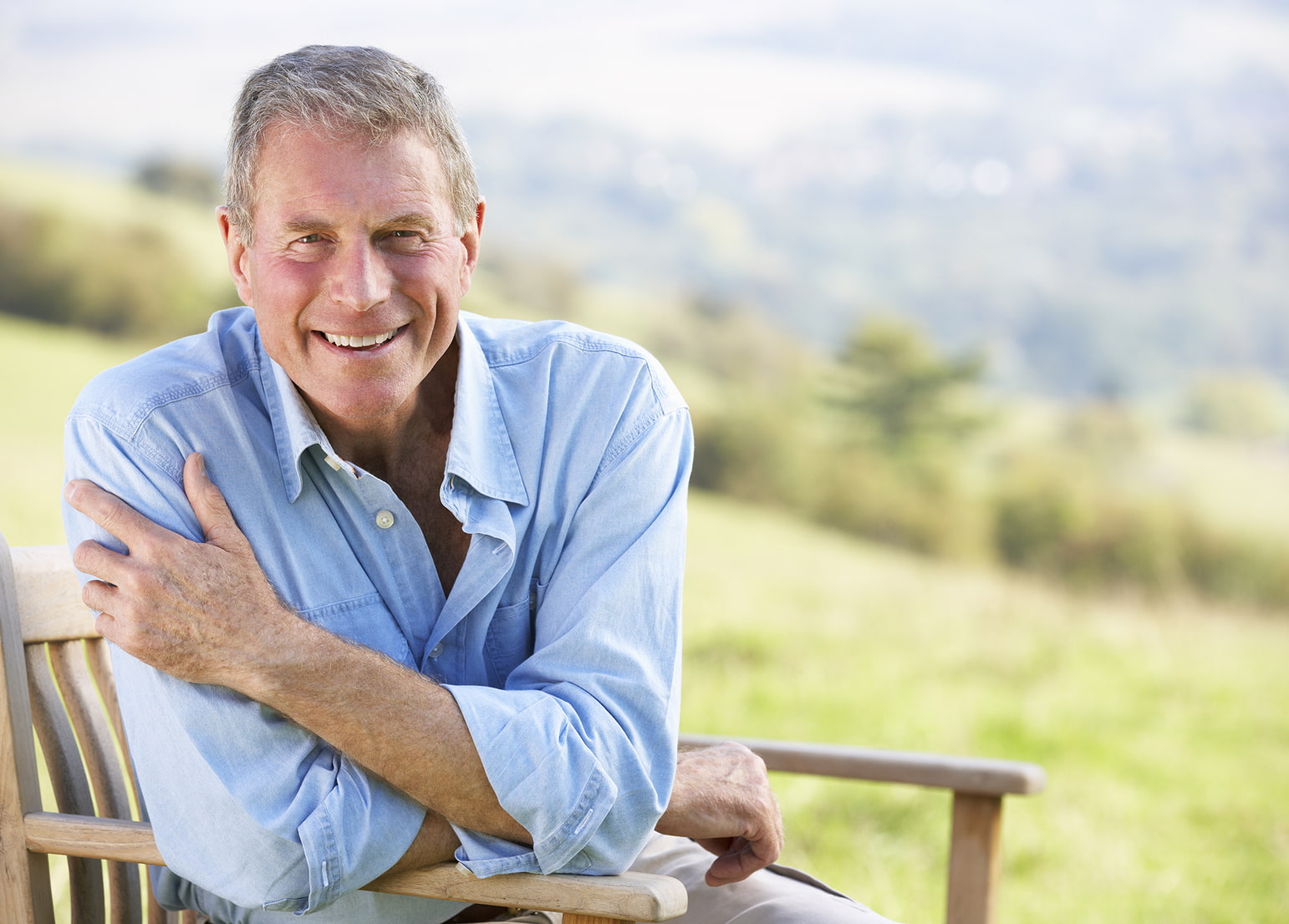 Ideal candidates for dental implants with healthy gums and sufficient jawbone
